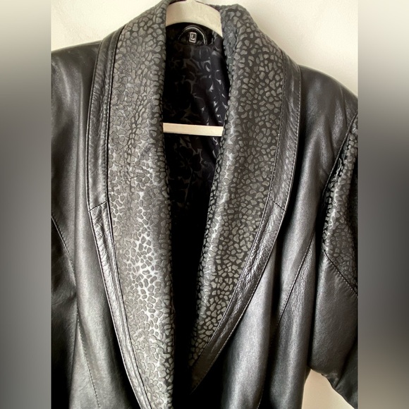 Vintage black leather puff sleeve sueded abstract dot patterned jacket - Picture 8 of 16